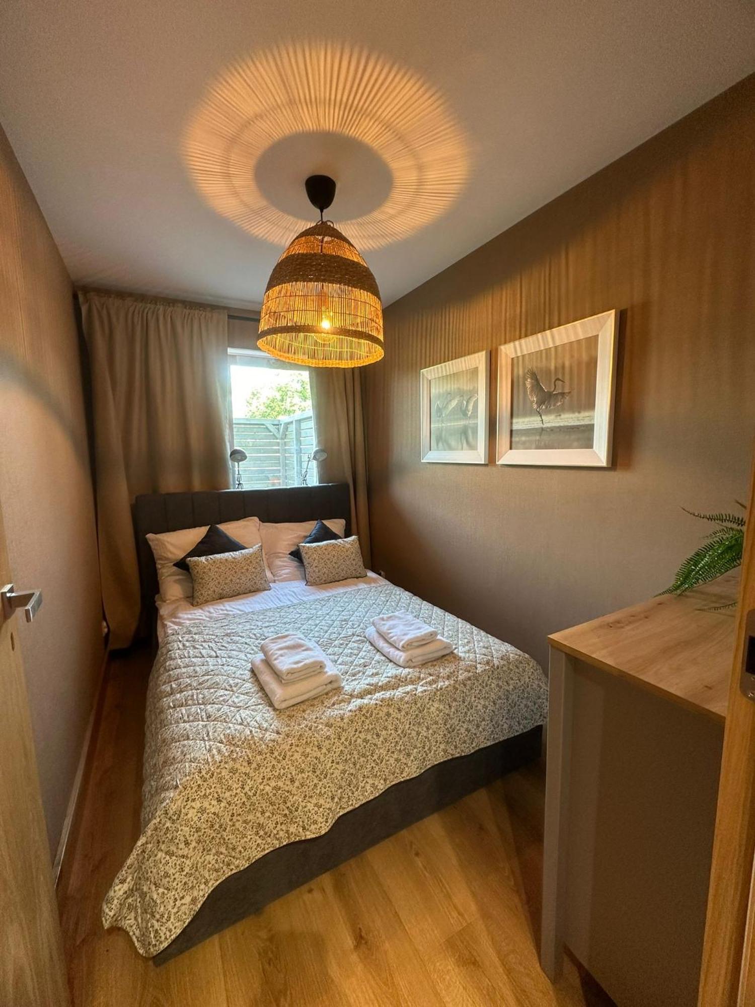 Apartament 8 Z Ogrodkiem I Prywatna Sauna, Rowery, Spacery W Dolinie Baryczy - 5D Apartamenty Milicz Extérieur photo
