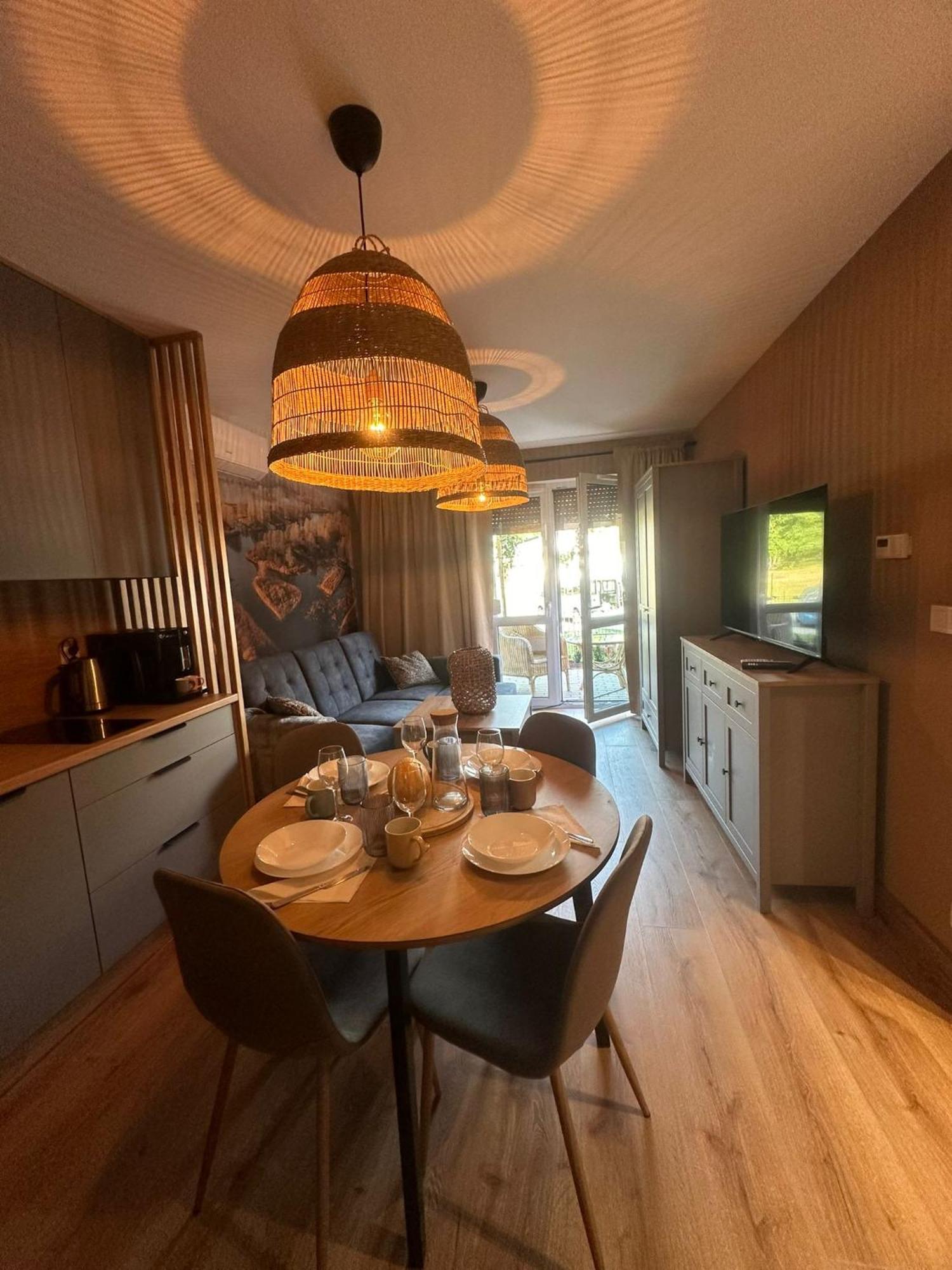 Apartament 8 Z Ogrodkiem I Prywatna Sauna, Rowery, Spacery W Dolinie Baryczy - 5D Apartamenty Milicz Extérieur photo